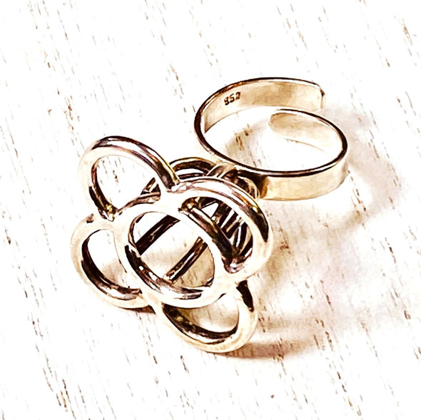 Flower of Barcelona Ring